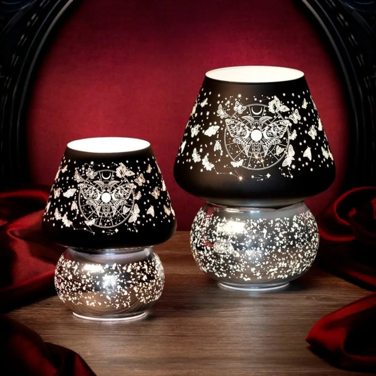 Best Alchemy Large Luna Moth Lamp - LED-valo Goottikamaa|Valaisimet