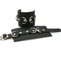 Leather strip with metal rings - Niittiranneke Goottikamaa|Nahka- Ja Niittirannekkeet