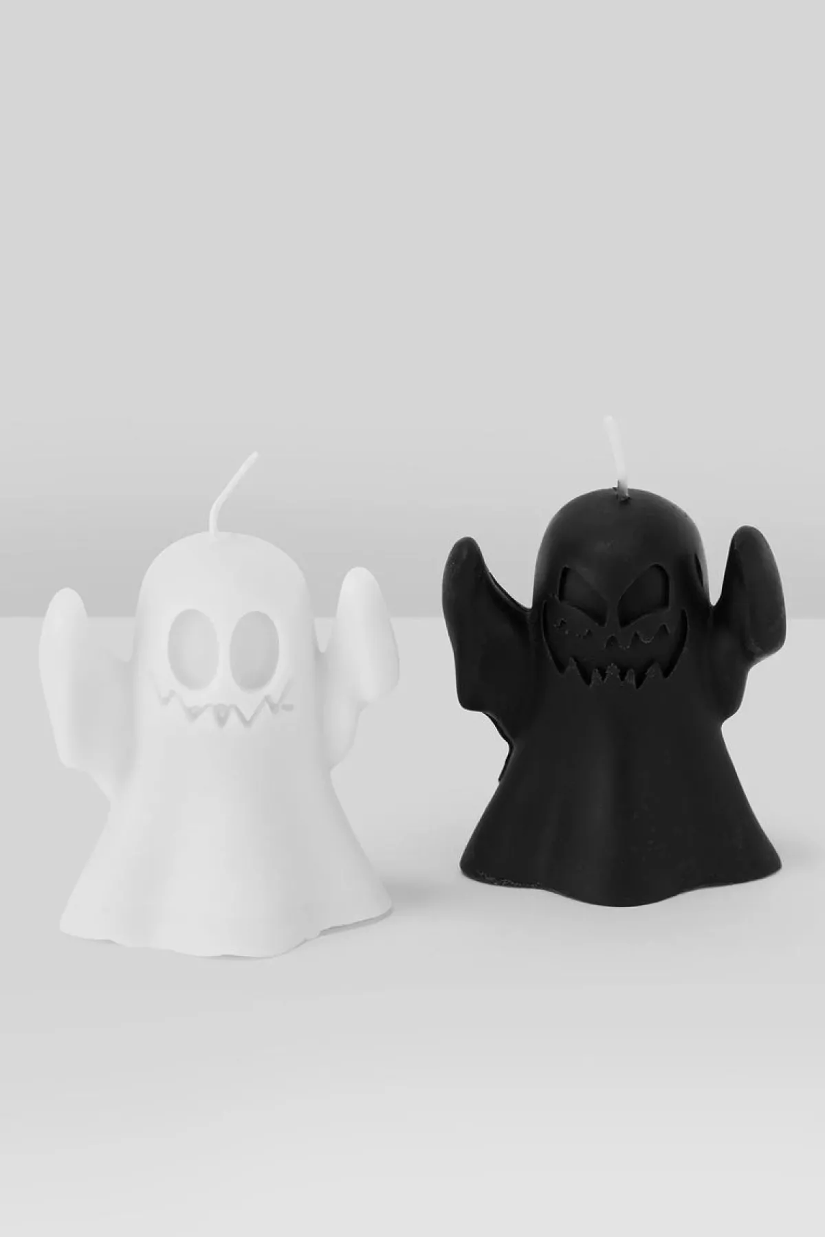 Boo Eek - Kynttilät, 2kpl Kynttilät Ja Kynttilänjalat