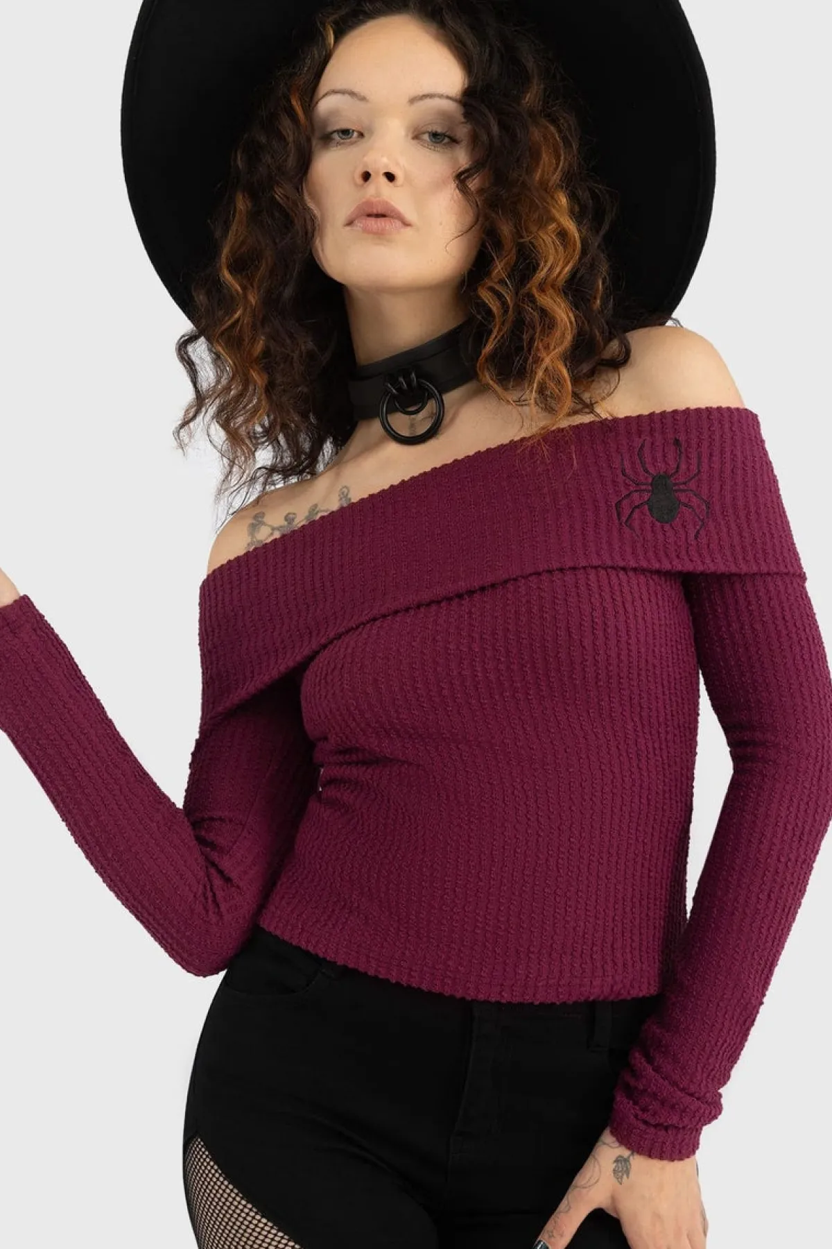Sale Cruor Off Shoulder - Toppi Goottikamaa|Pitkähihaiset