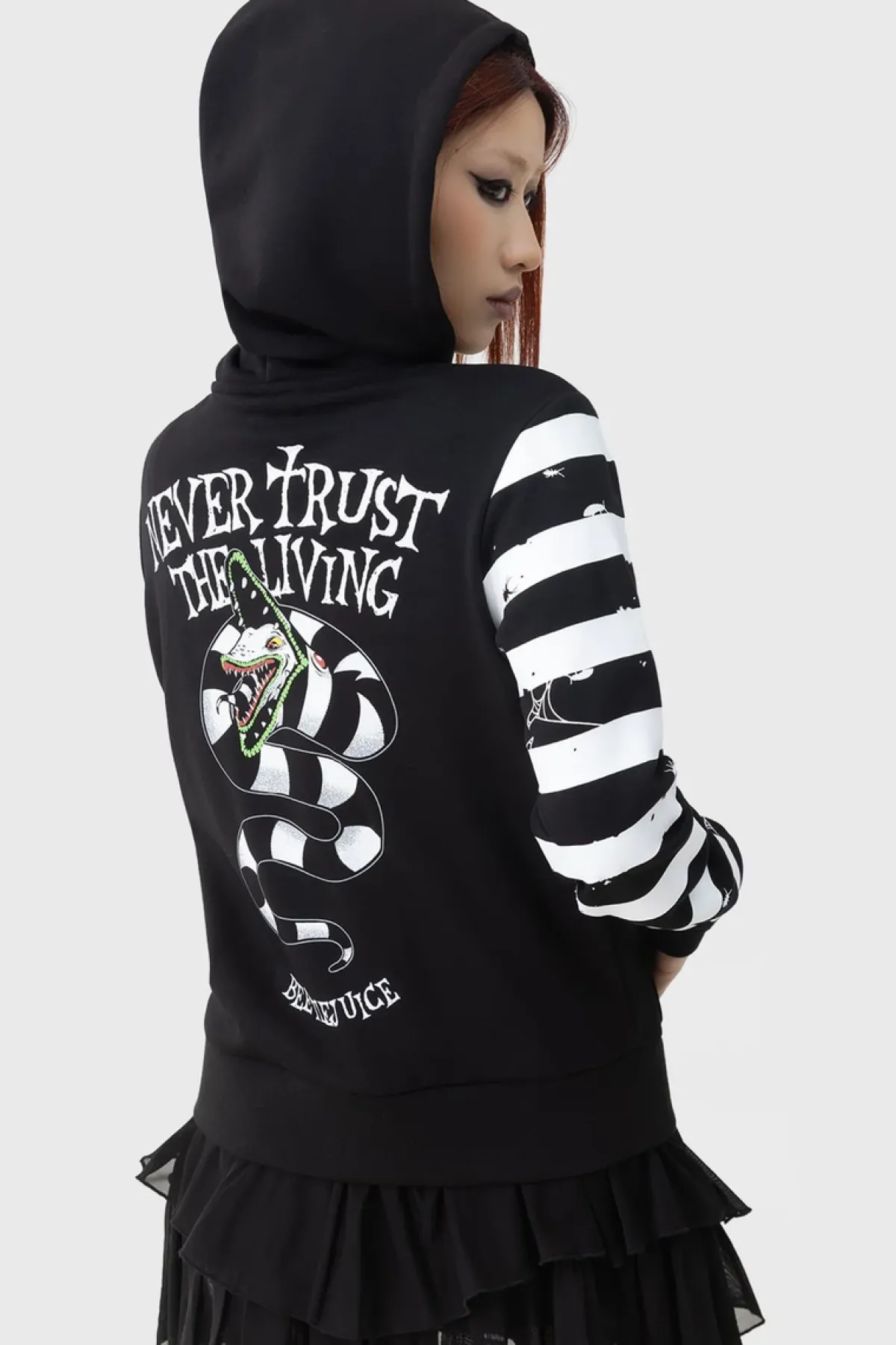 Discount Distressed Stripe - Vetoketjuhuppari Goottikamaa|Vetoketjuhupparit