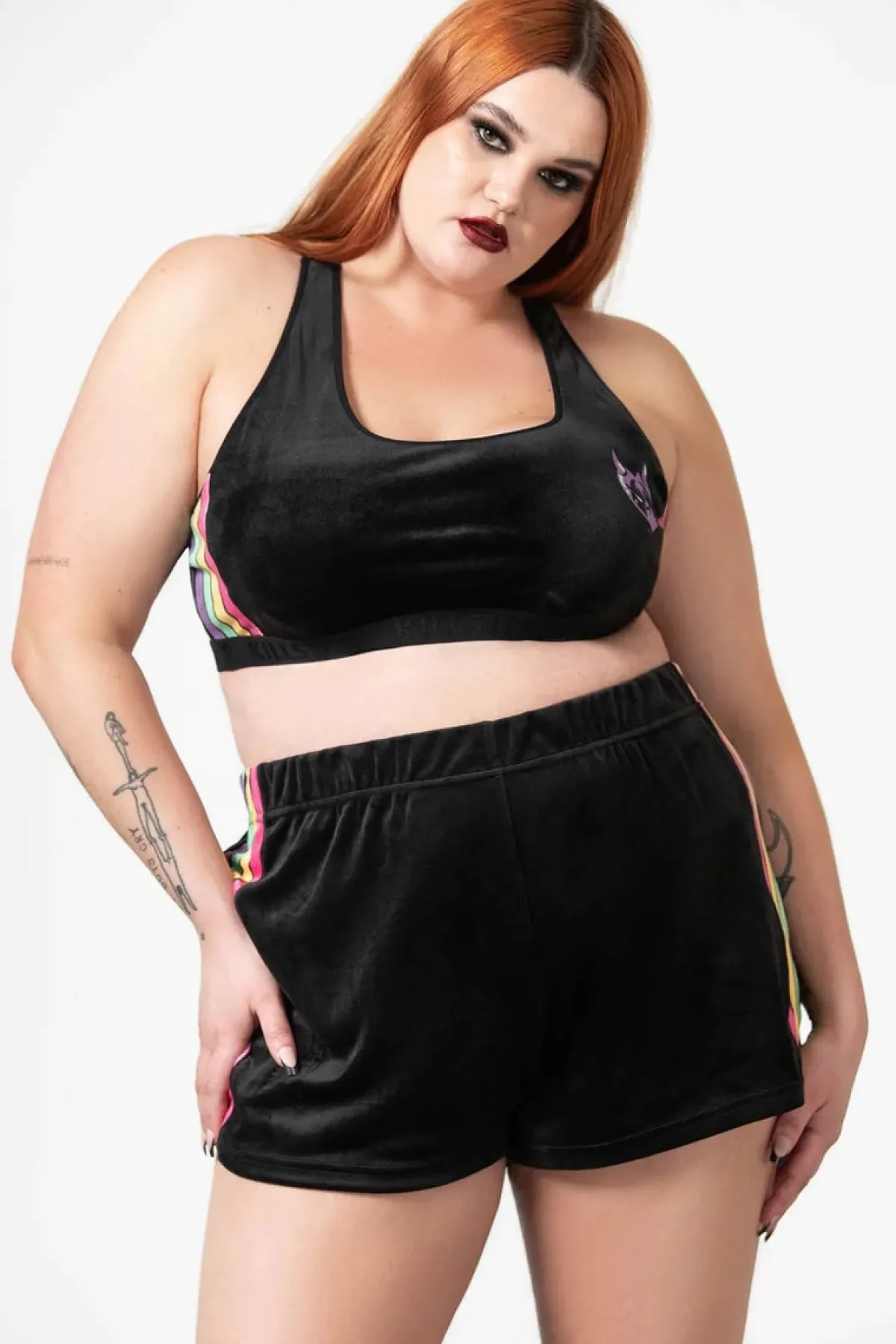 Hot Groovy - Velourshortsit Pride|Shortsit