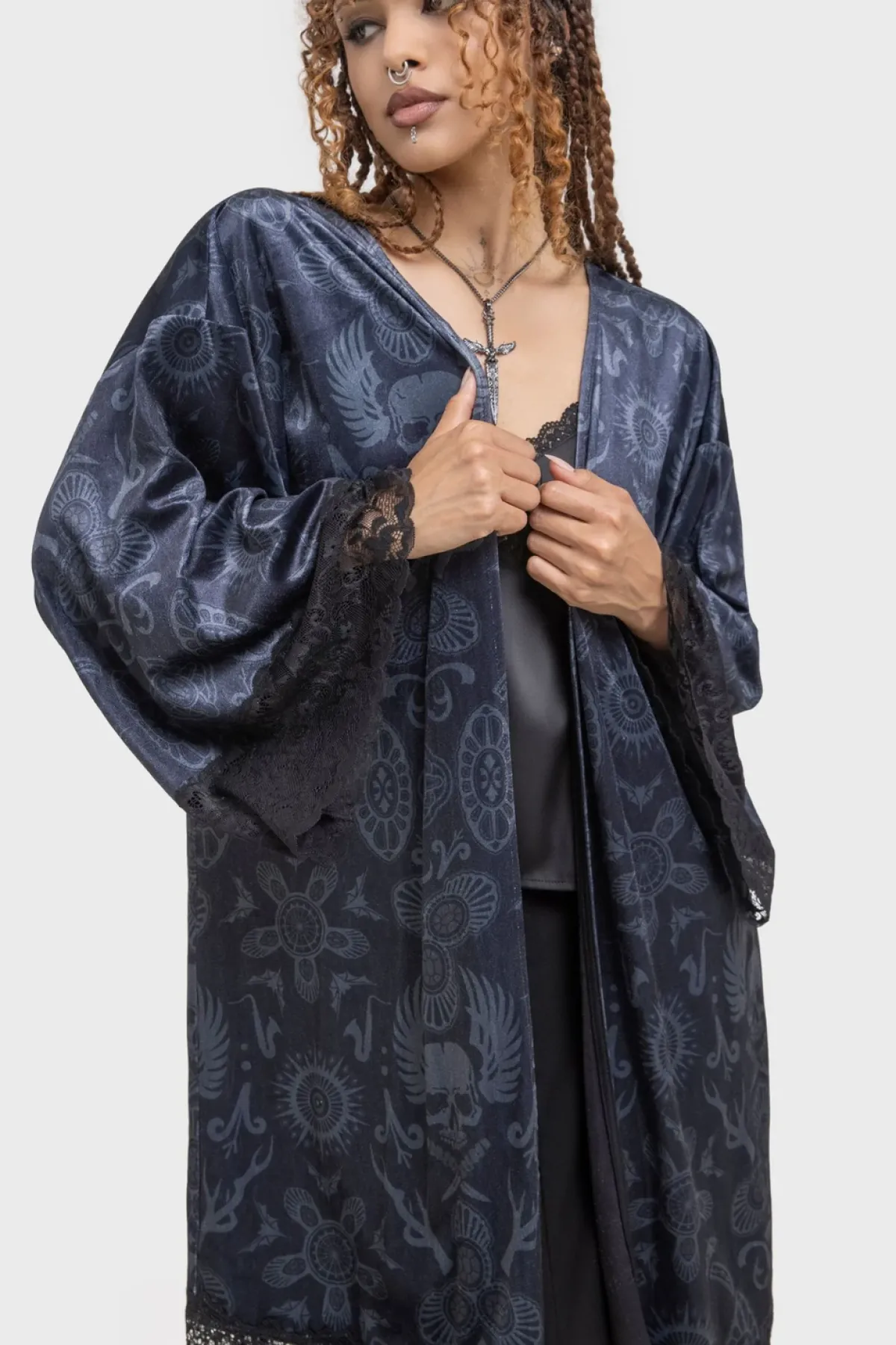 Discount Half Vamp - Kimono Goottikamaa|Pitkähihaiset