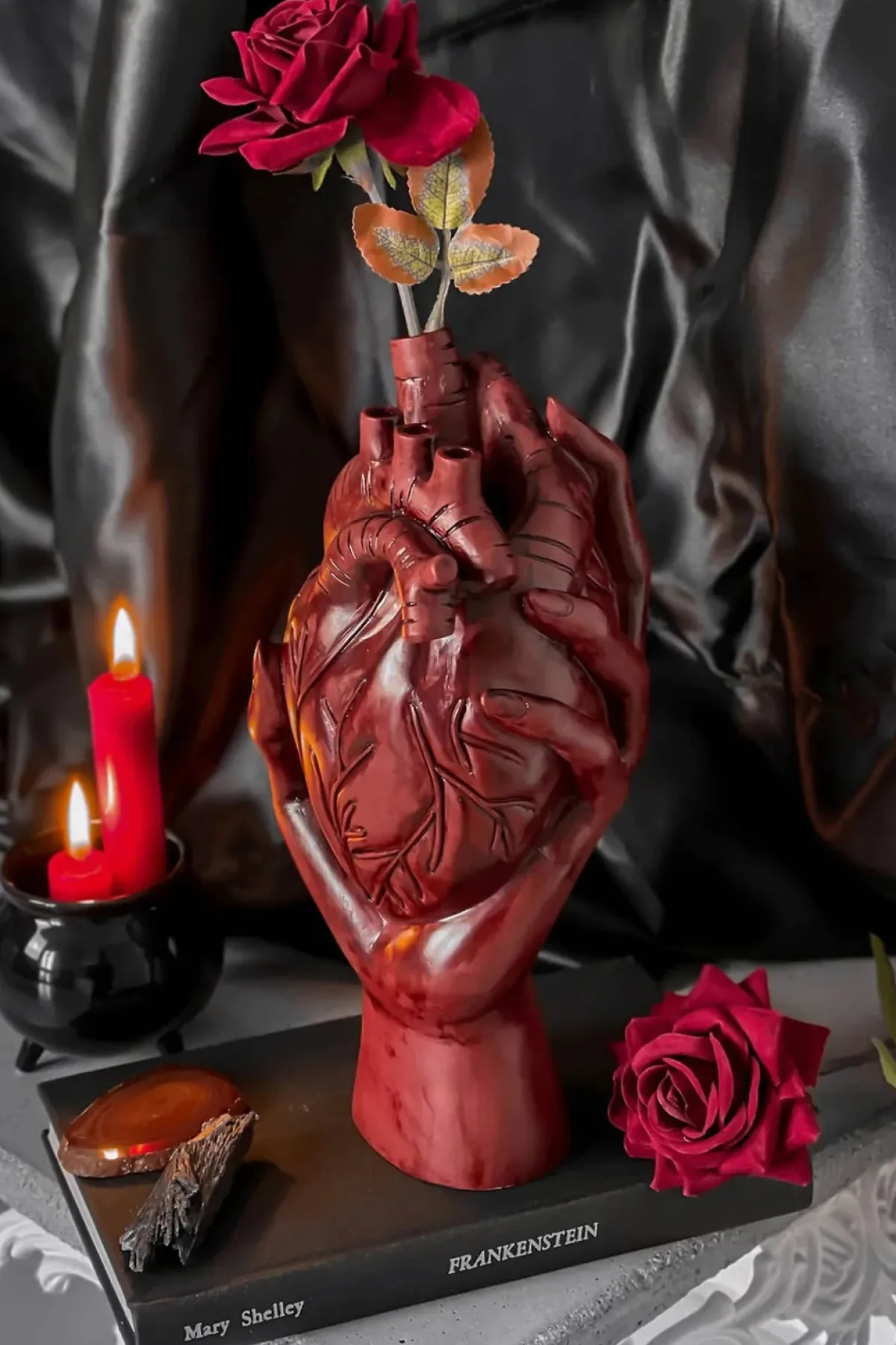 Online Hold My Heart Vase - maljakko Goottikamaa|Koriste-Esineet